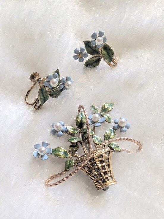 Krementz Jewelry - 60s Krementz Forget-Me-Not Cultured Pearl Earrings & Pin Brooch Set